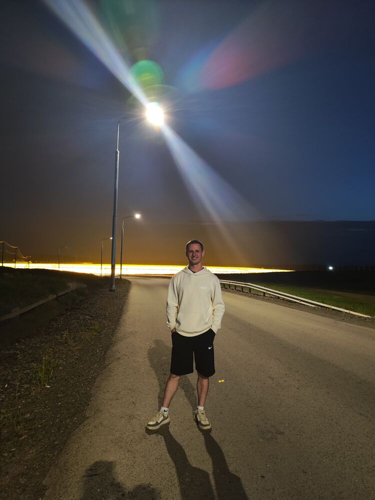  52717204  Andrey, 26 ,    