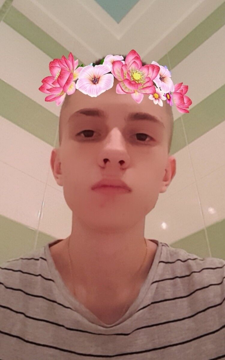  18606464  Nikita, 24 ,     