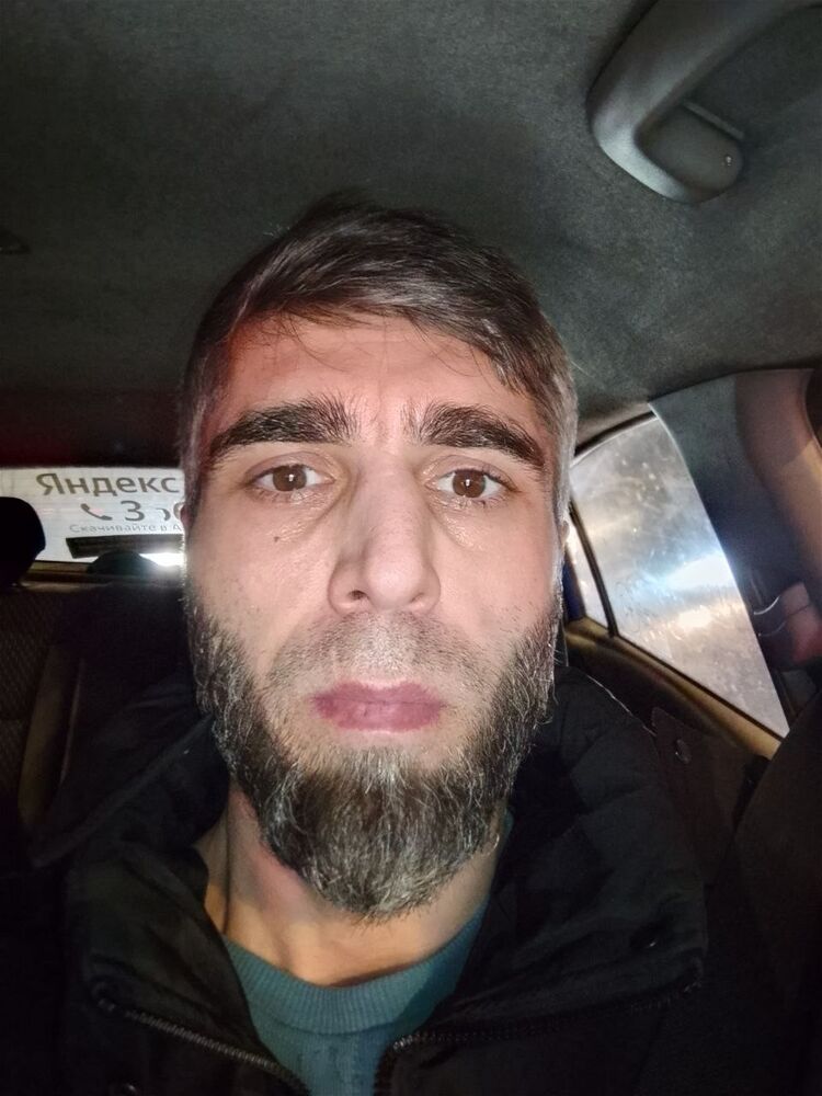  49018234  , 35 ,    -