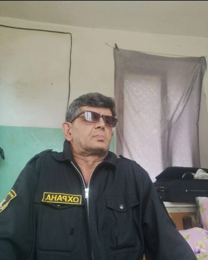  33098754  , 62 ,    