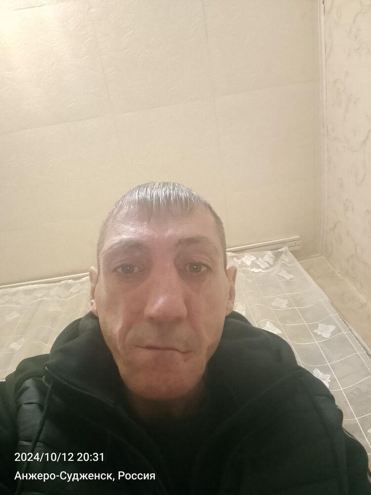  46922384  , 48 ,    