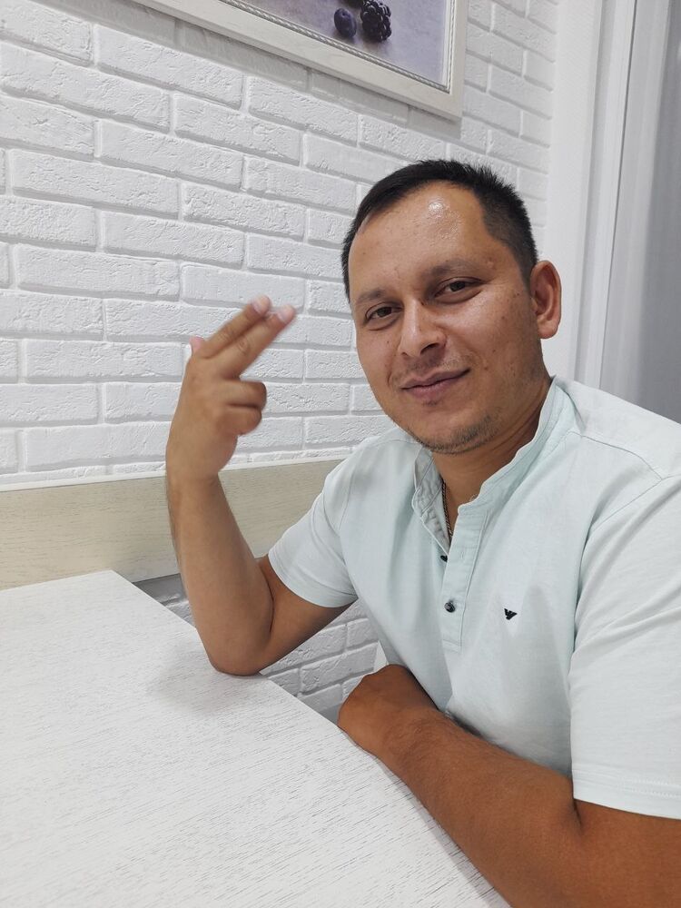  42291394  Yokub, 36 ,    