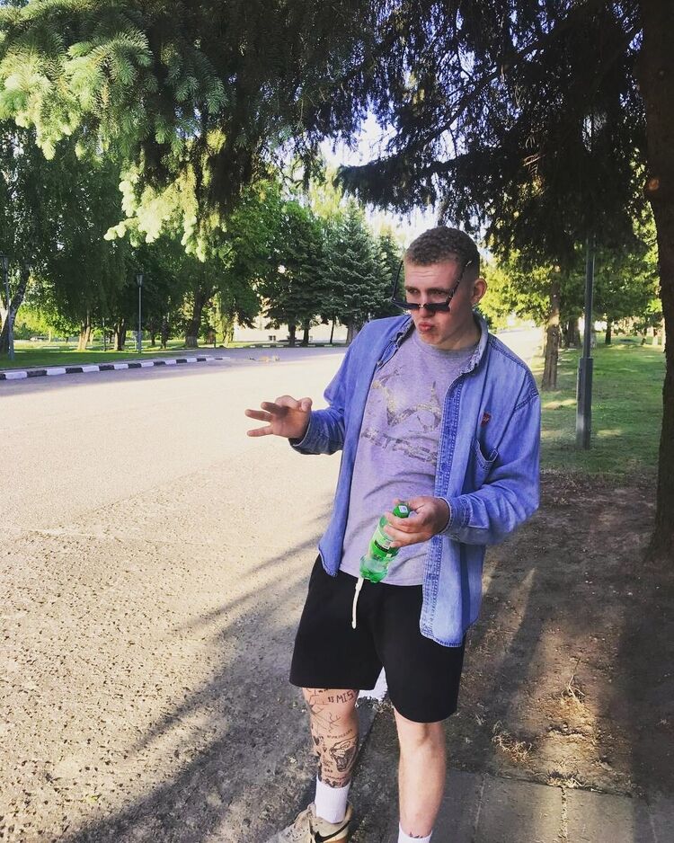  -,   , 25 ,   ,   
