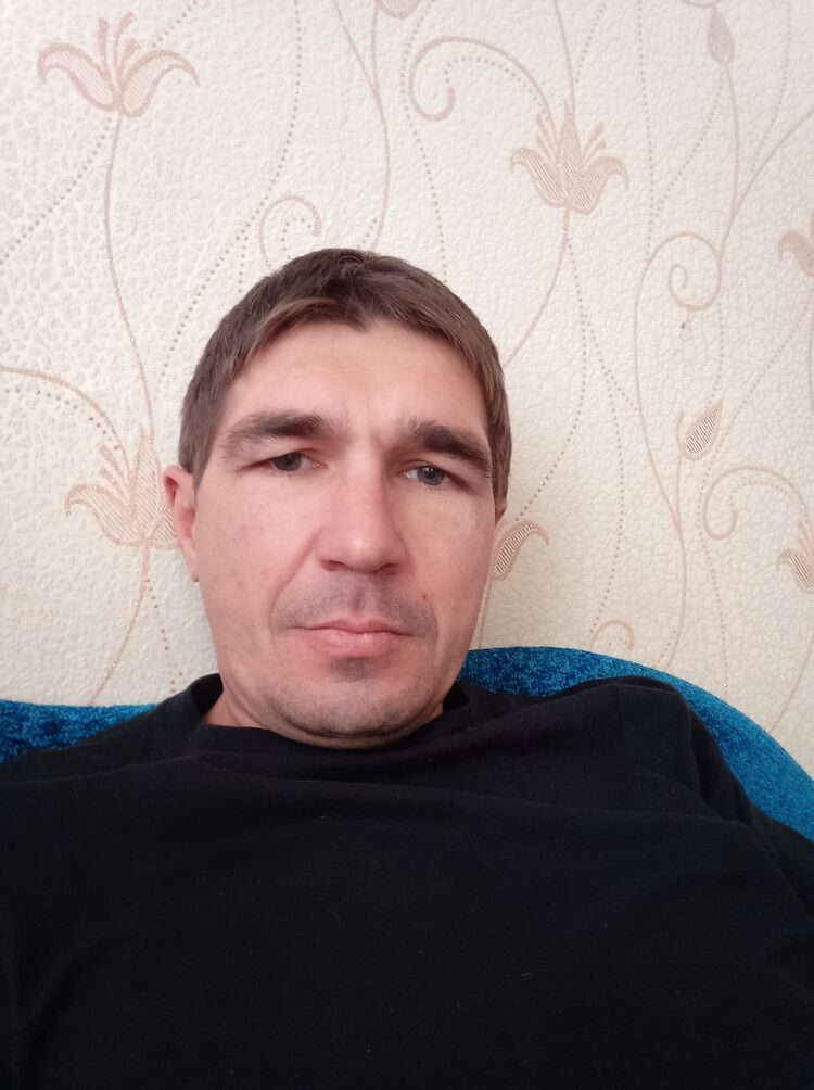  47597174  Sasha, 44 ,    