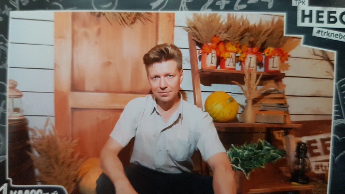   ,   Maks Frei, 47 ,   ,   , c 
