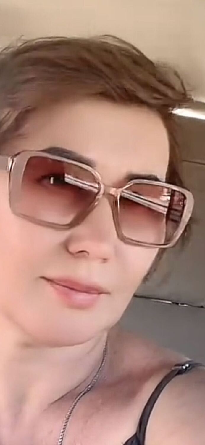  ,   Elen, 51 ,   c 