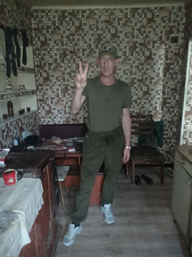  28332274  , 44 ,    