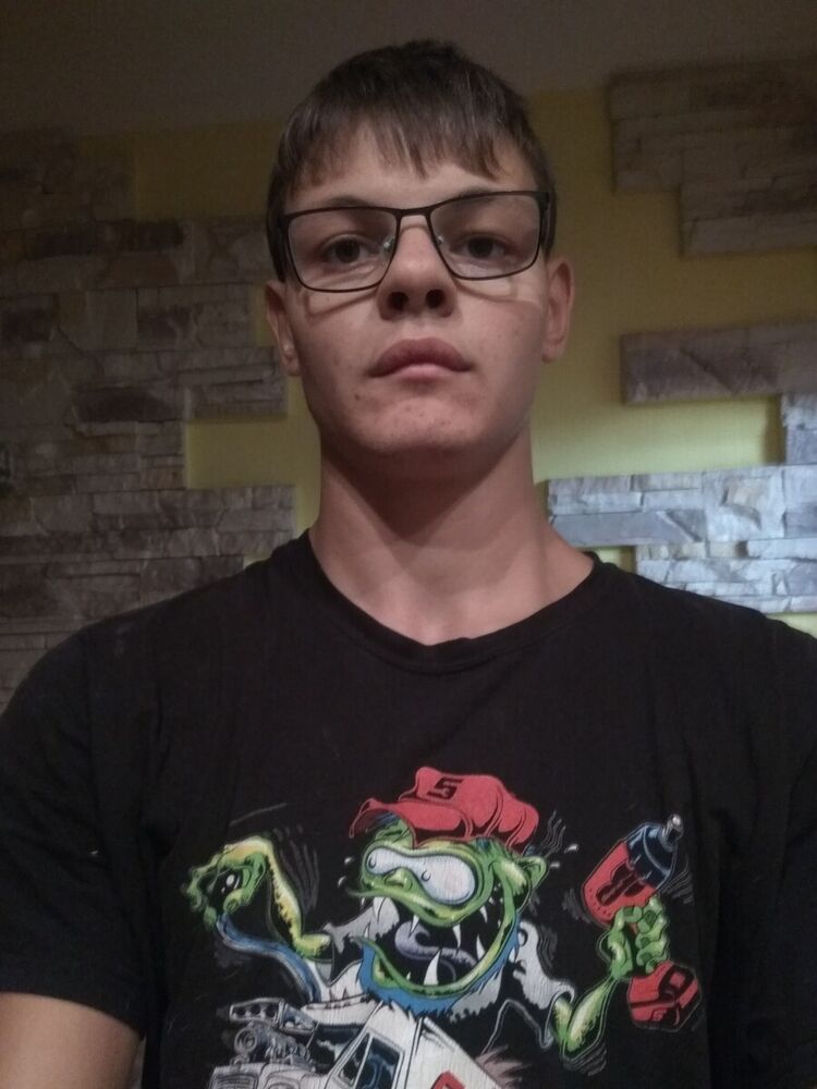  21038234  , 28 ,    