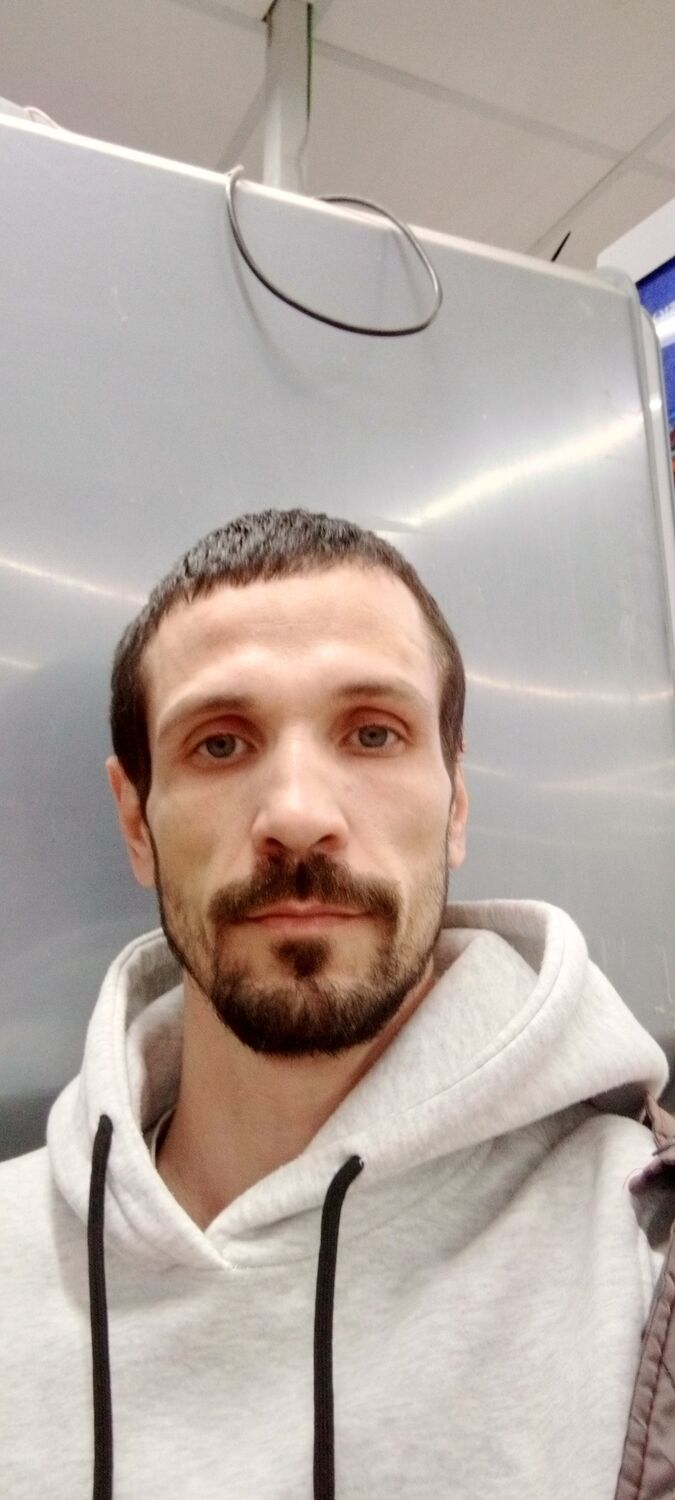  43828224  , 35 ,    
