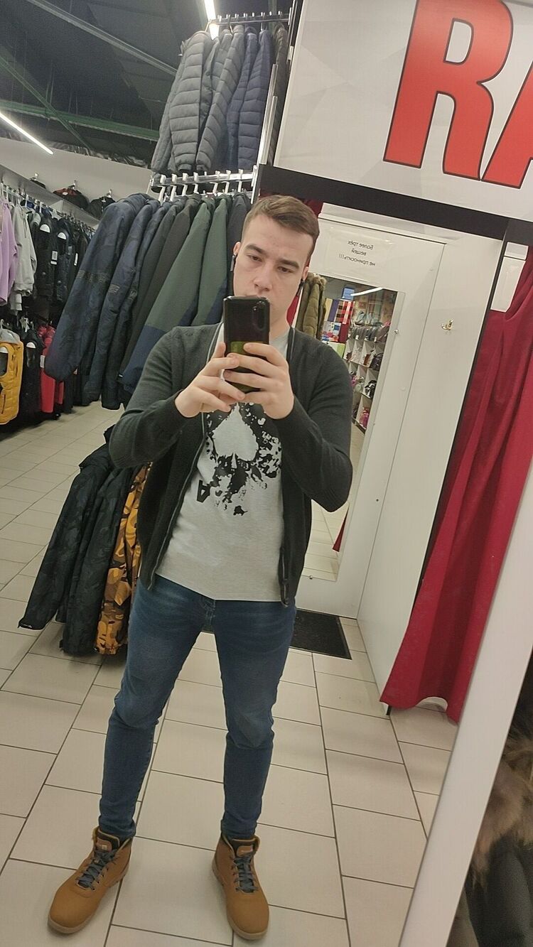  ,   Rodion, 24 ,   ,   , c , 