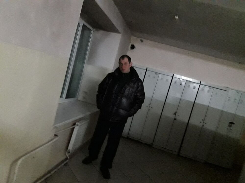  ,   Stanislaf, 42 ,   