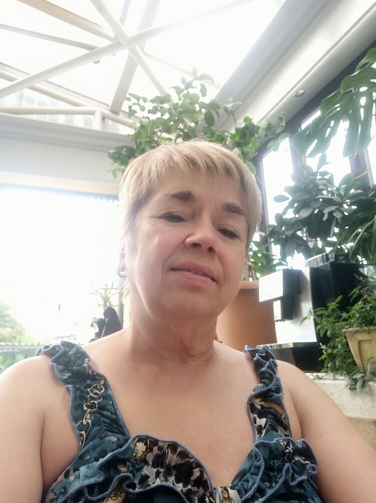  54151604  Larisa, 61 ,    