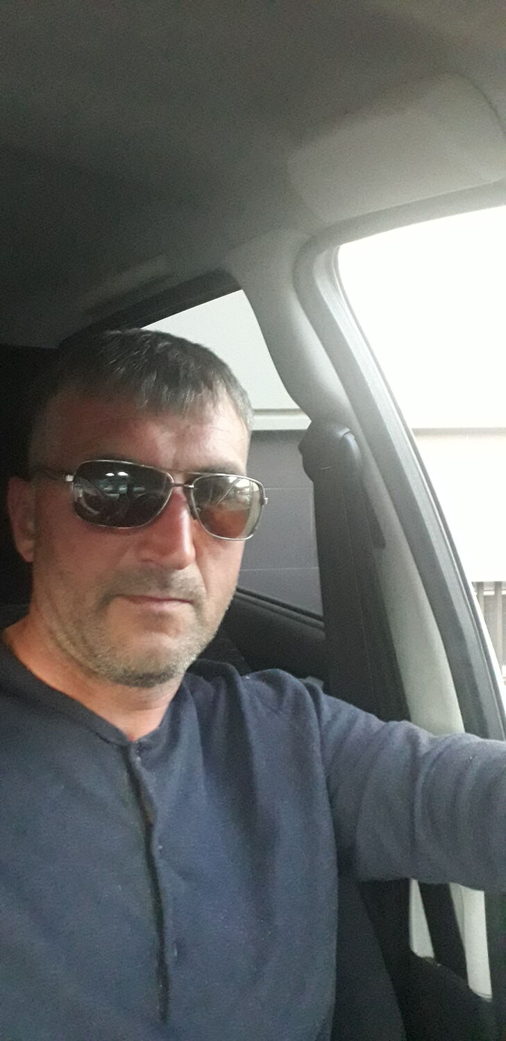  27825914  Alexander, 44 ,    