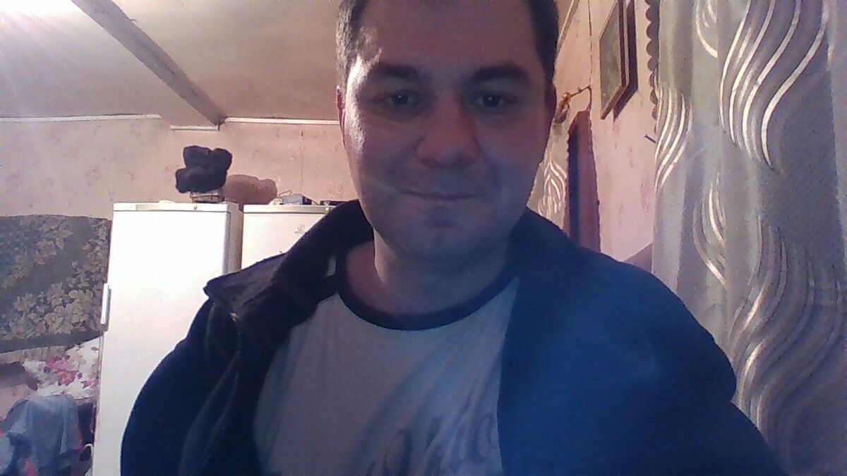  9194104  Vlad, 48 ,    