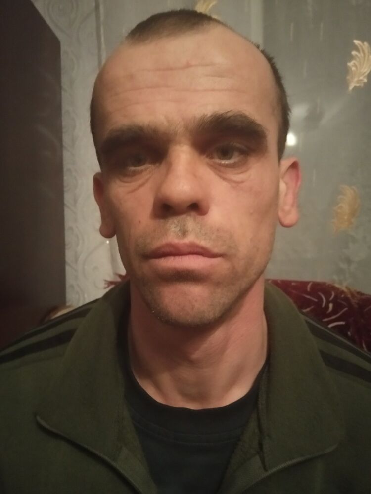  ,   Ivan, 43 ,   ,   , c 