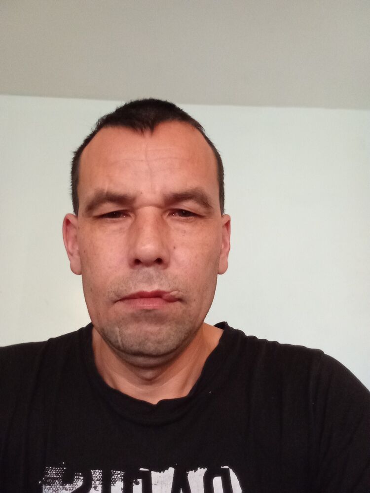  47892294  Oleg, 44 ,    