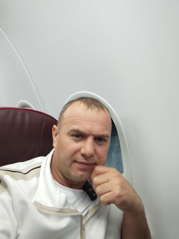  Trezzo sull'Adda,   Ionut, 40 ,   ,   , c 