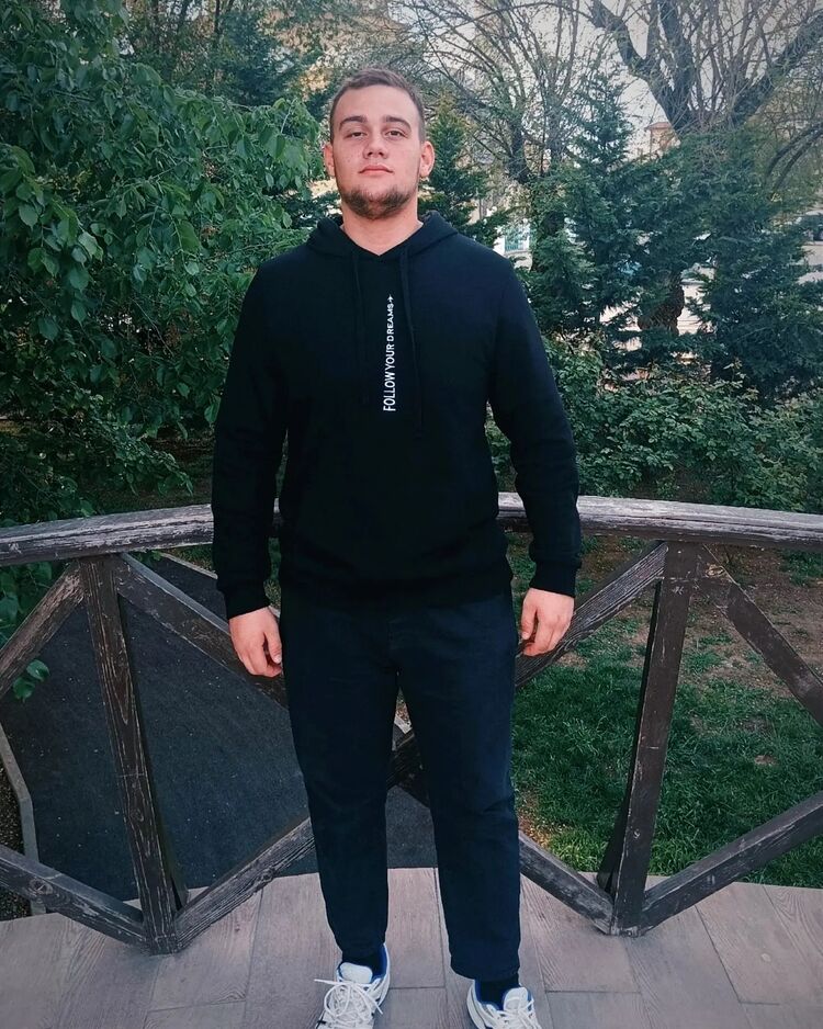  39946334  , 19 ,    