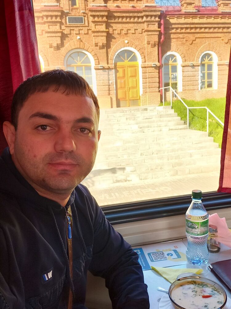  ,   Zaur, 38 ,   ,   