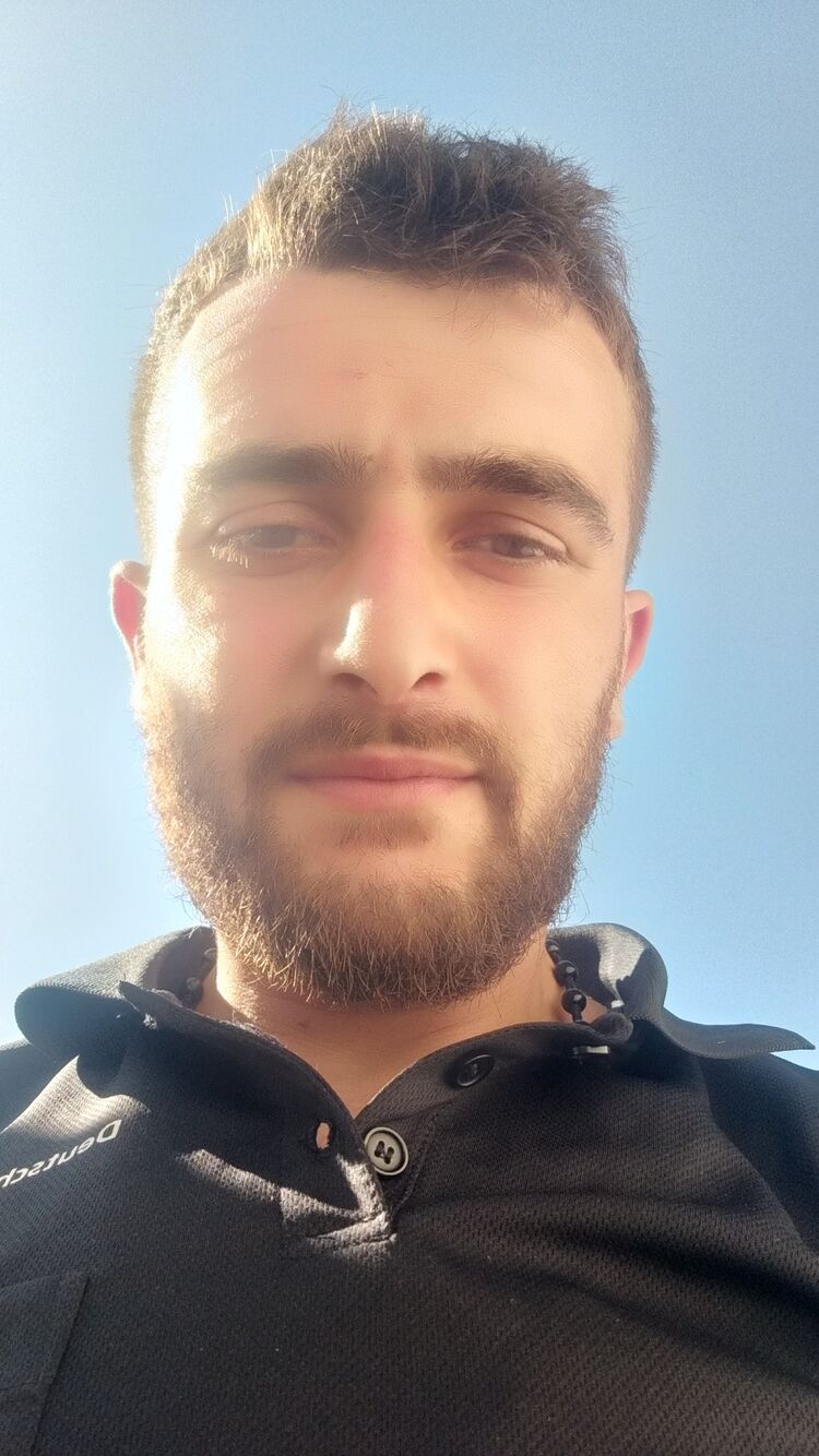  38813724  Mirza, 28 ,    
