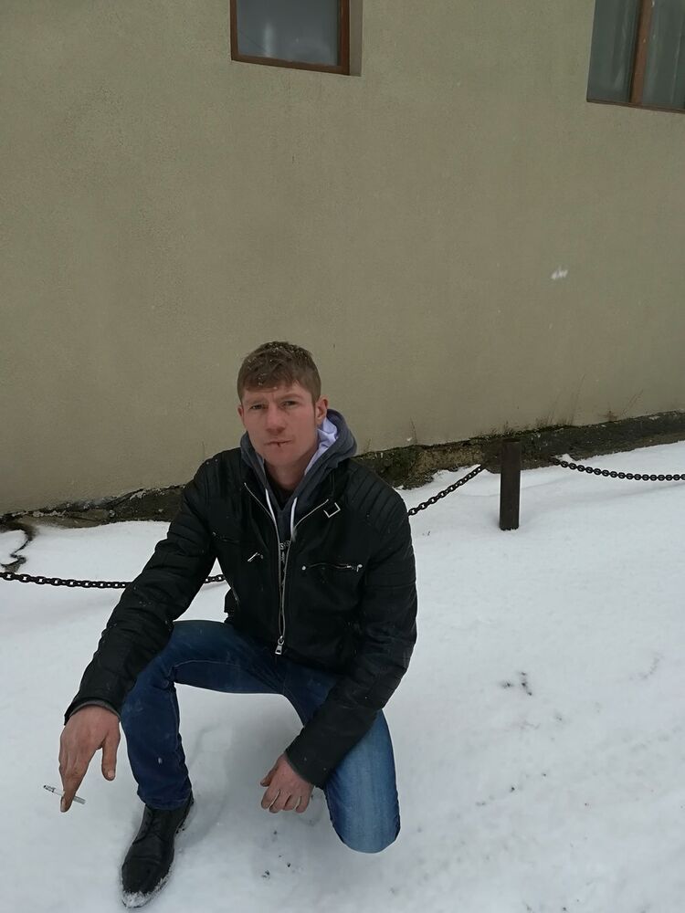  ,   Pavel, 35 ,   ,   , c 