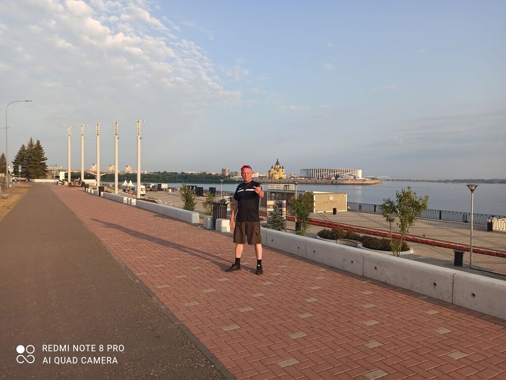  27824424  Stanislav, 39 ,    