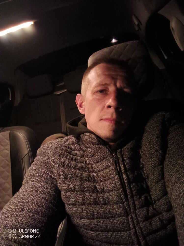  48305384  , 37 ,     