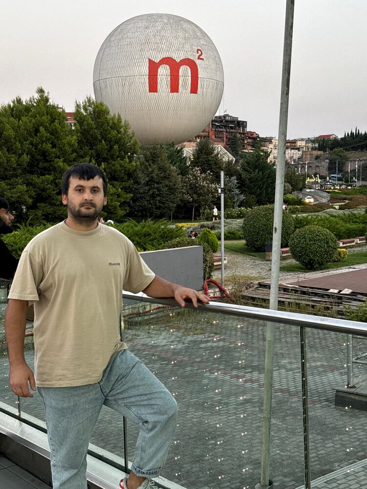  ,   Ali, 30 ,   ,   