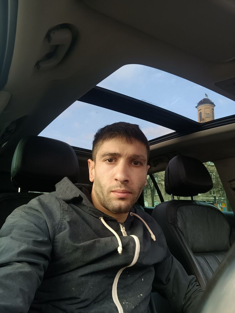  ,   Vlad, 31 ,   ,   