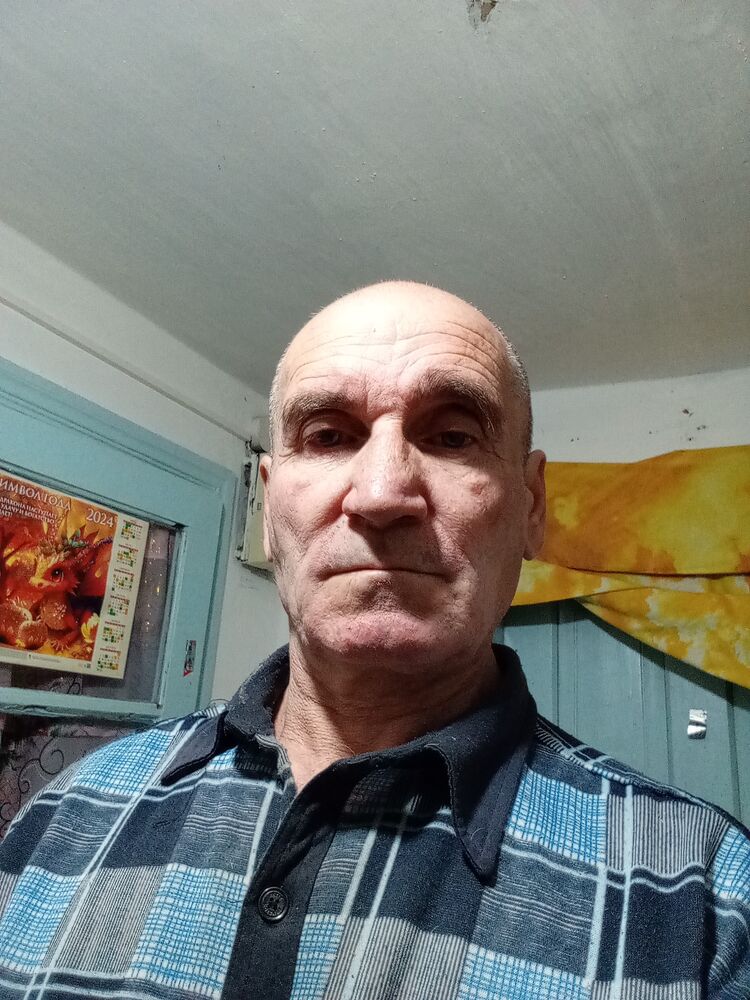  ,   Leonid, 63 ,   ,   , c 