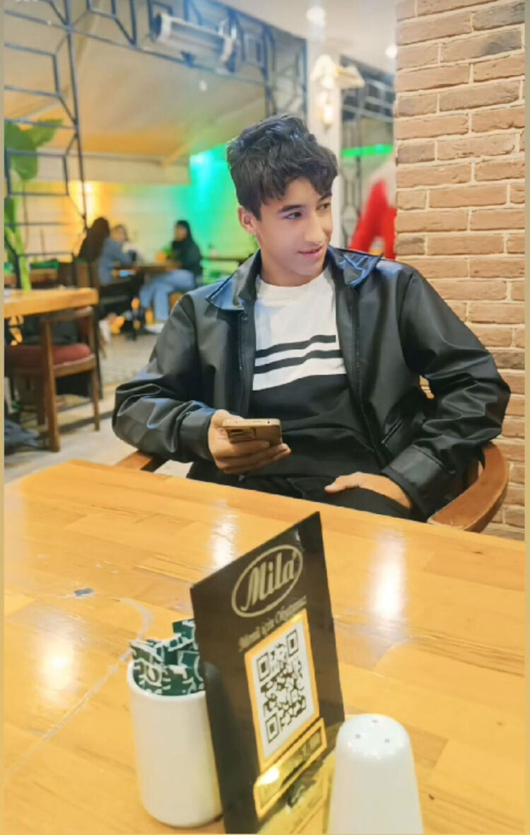  50241584  Halit, 37 ,    Arthur