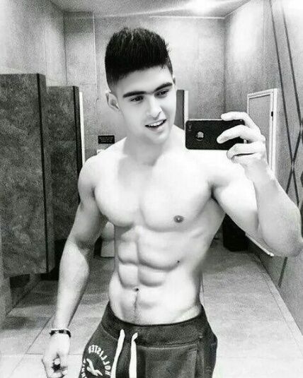  46300884  Adiz Aziz, 27 ,    