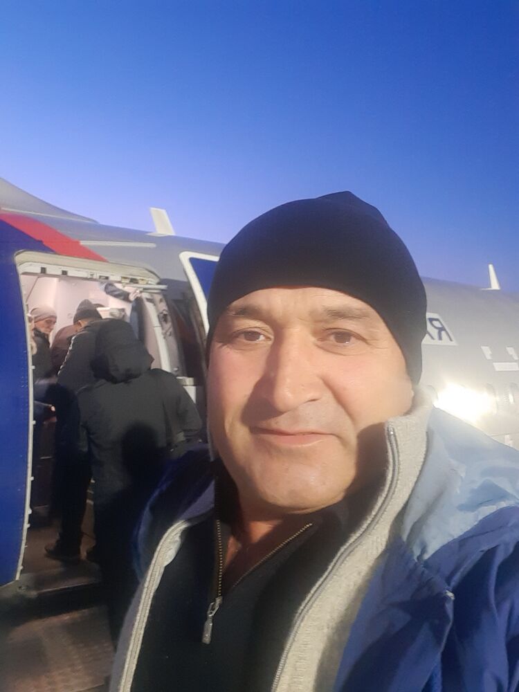  49303144  Azamat, 46 ,    