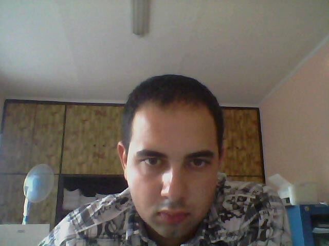  8245674  , 32 ,    