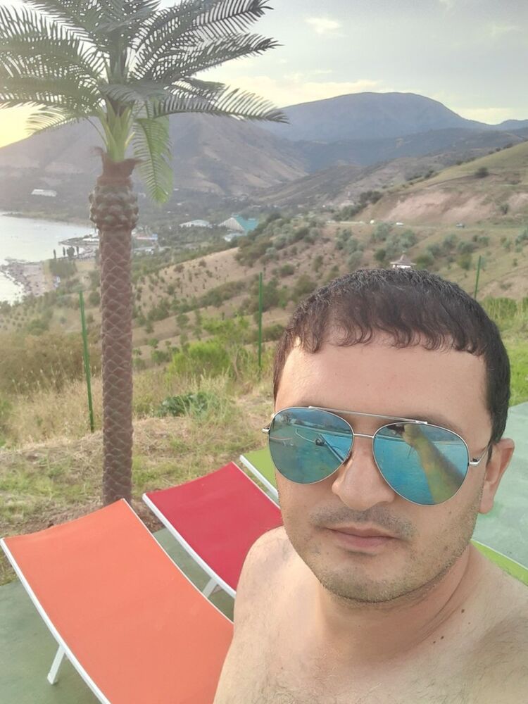  ,   Aziz, 39 ,   ,   , c 