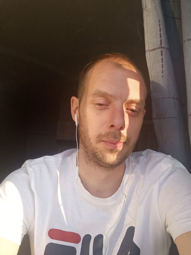  40573214  , 39 ,    