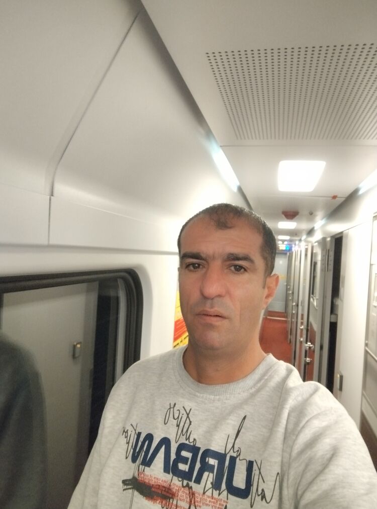  44417264  , 43 ,    
