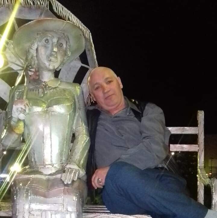  20063164  Viktor, 60 ,    