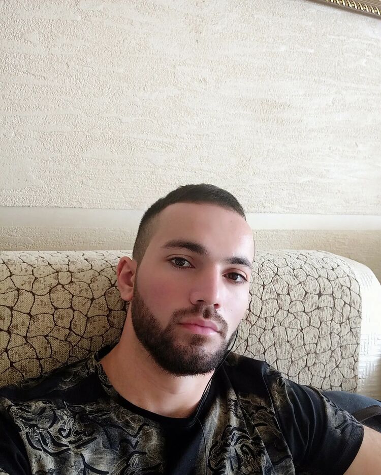  23539754  Eyvaz, 35 ,    