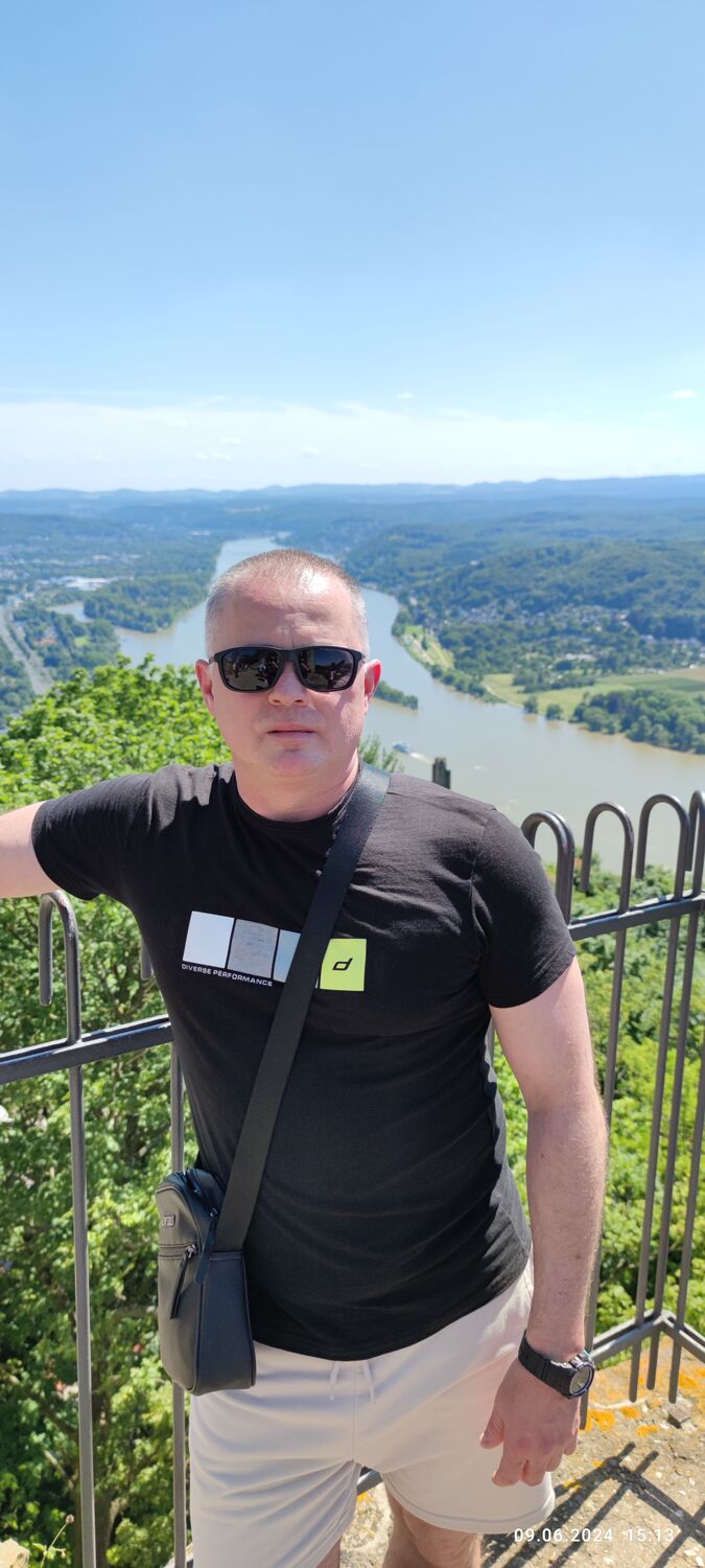  Louny,   , 47 ,   ,   