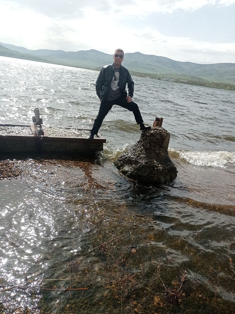  42822454  Sergey, 38 ,    