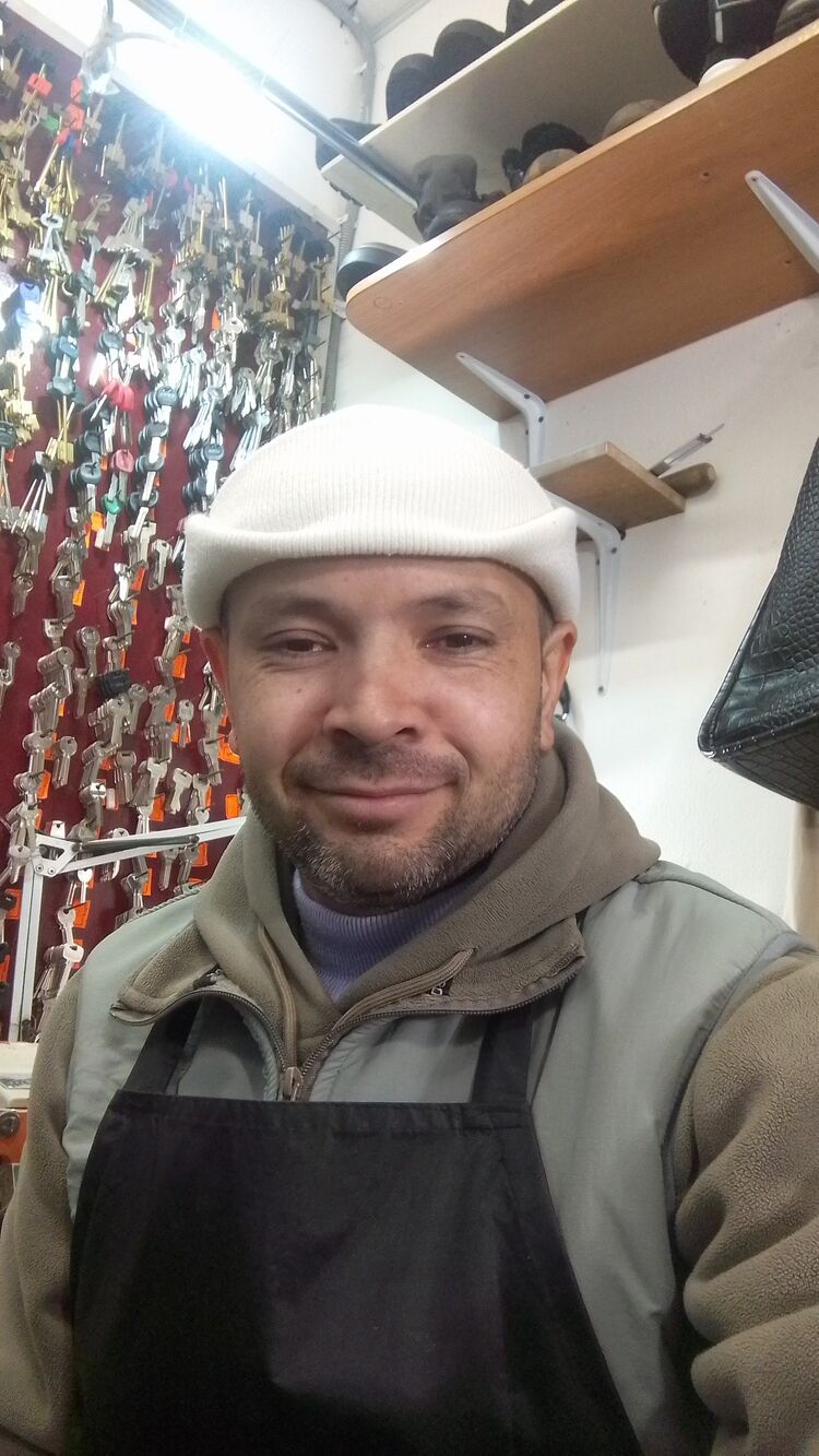  49849604  , 35 ,    