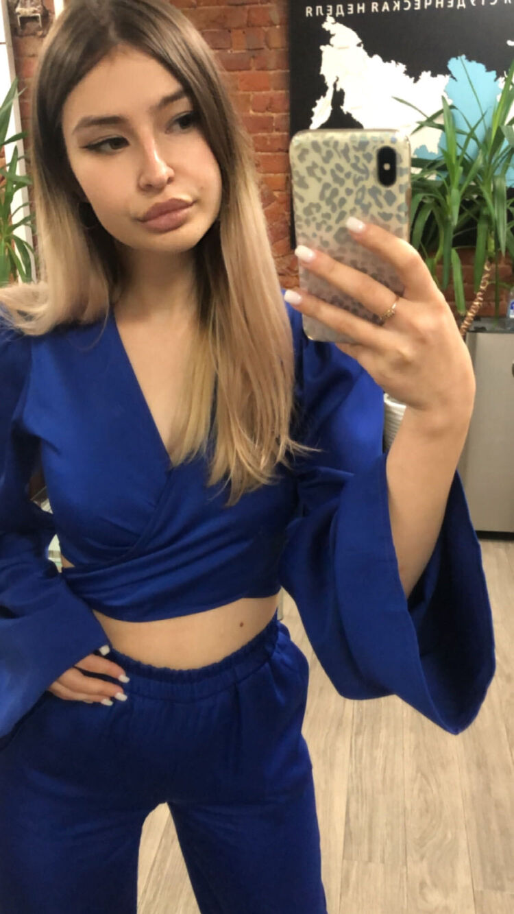  ,   Vladislava, 24 ,  