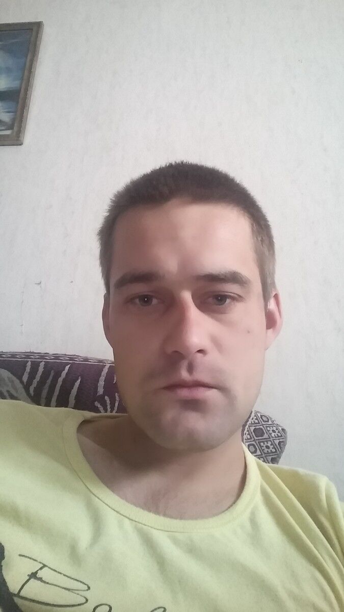 ,   Deniss, 37 ,   ,   , c 