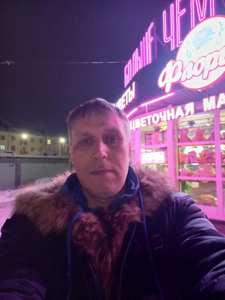  49451094  Lechiy, 38 ,    