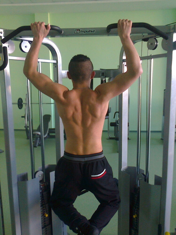  4175304  Petro, 32 ,    