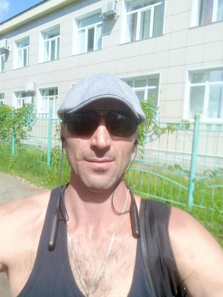  54788944  Sergey, 39 ,    