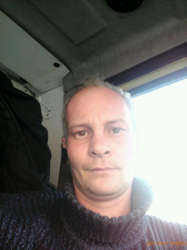  9312044  , 49 ,    