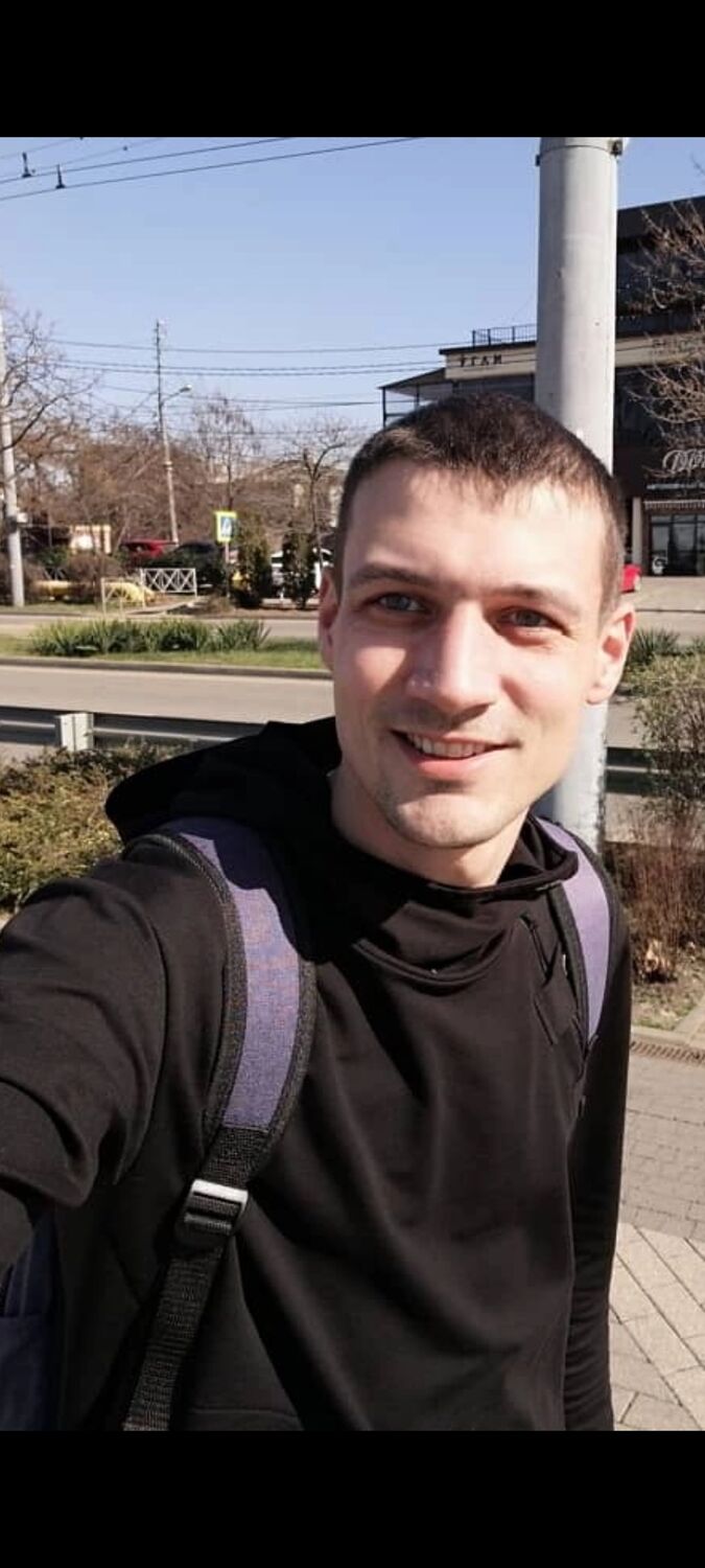  52788684  , 37 ,    