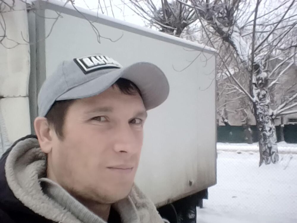  41941994  Kostya, 40 ,    